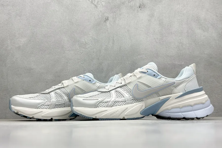 NK V2K Runtekk Retro Low Top Running Shoes
