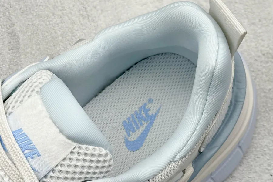 NK V2K Runtekk Retro Low Top Running Shoes