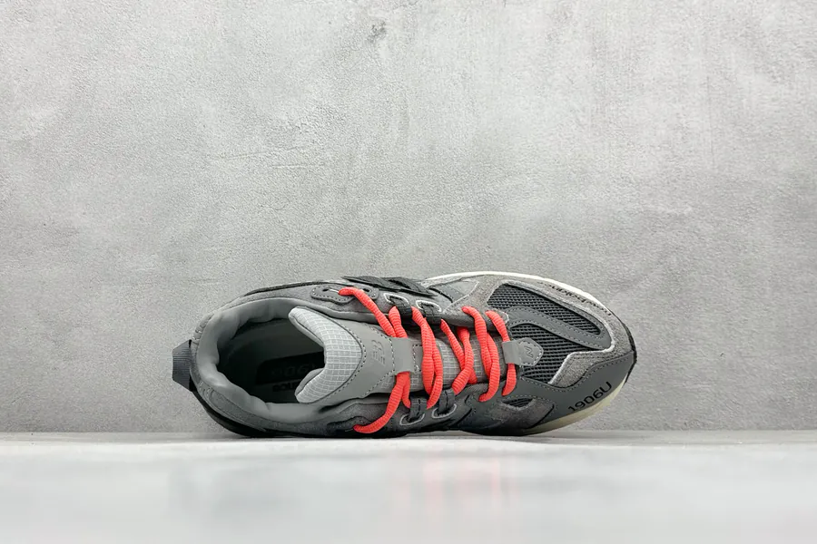 New Balance 1906 Vintage Sneaker