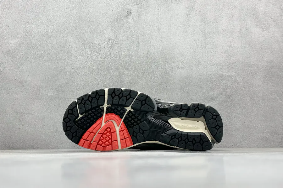 New Balance 1906 Vintage Sneaker