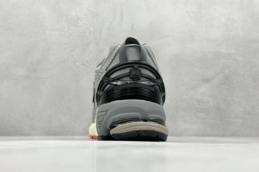 New Balance 1906 Vintage Sneaker