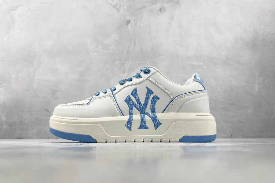 MLB New York Yankees Bucket Bag