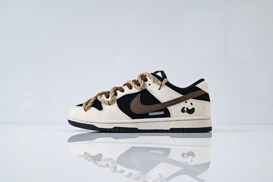Nike Dunk Low Panda Mocha