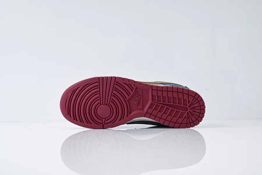 Nike SB Dunk Low Black Myth Wukong