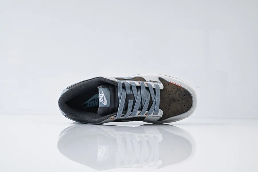 Nike Dunk Low Love & Peace in Gray Brown
