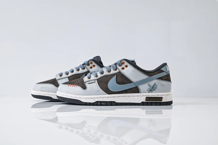 Nike Dunk Low Love & Peace in Gray Brown