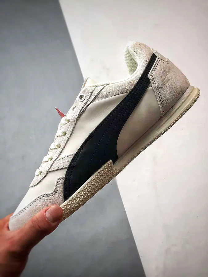 Bella Donna Loni White and Black Retro Sneaker