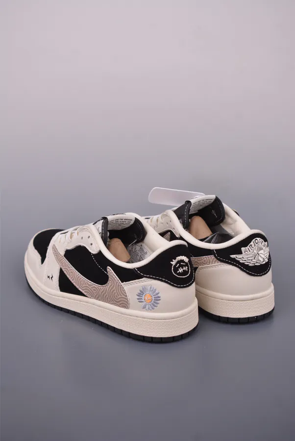 Fraent x Travis Scott x Small Daisy 1 Low Triple Collaboration