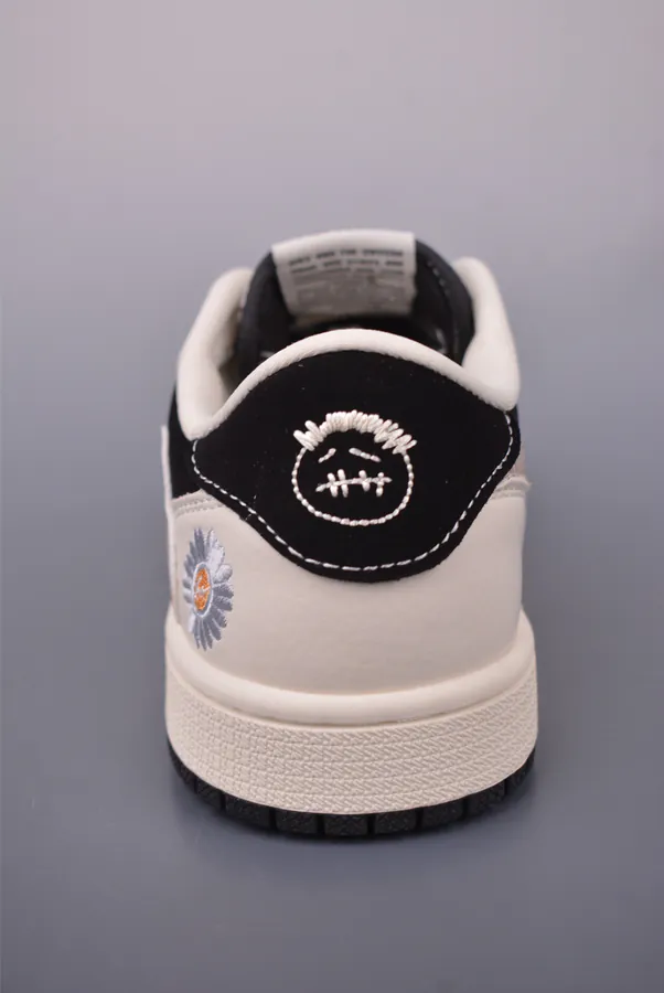 Fraent x Travis Scott x Small Daisy 1 Low Triple Collaboration