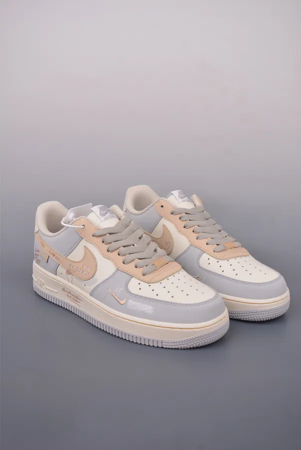 Nike Air Force 1 Low Authentic Style, Original Box