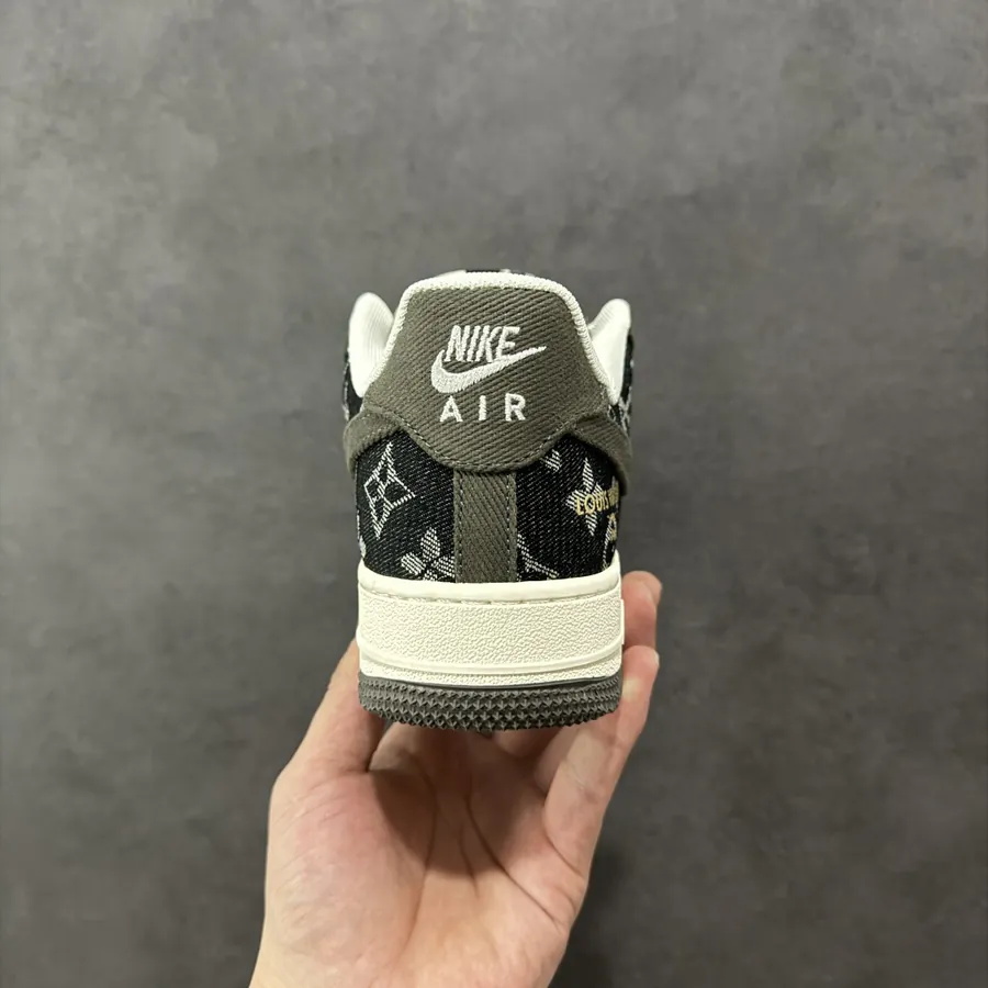 OG Version Air Force 107 Low Sneaker