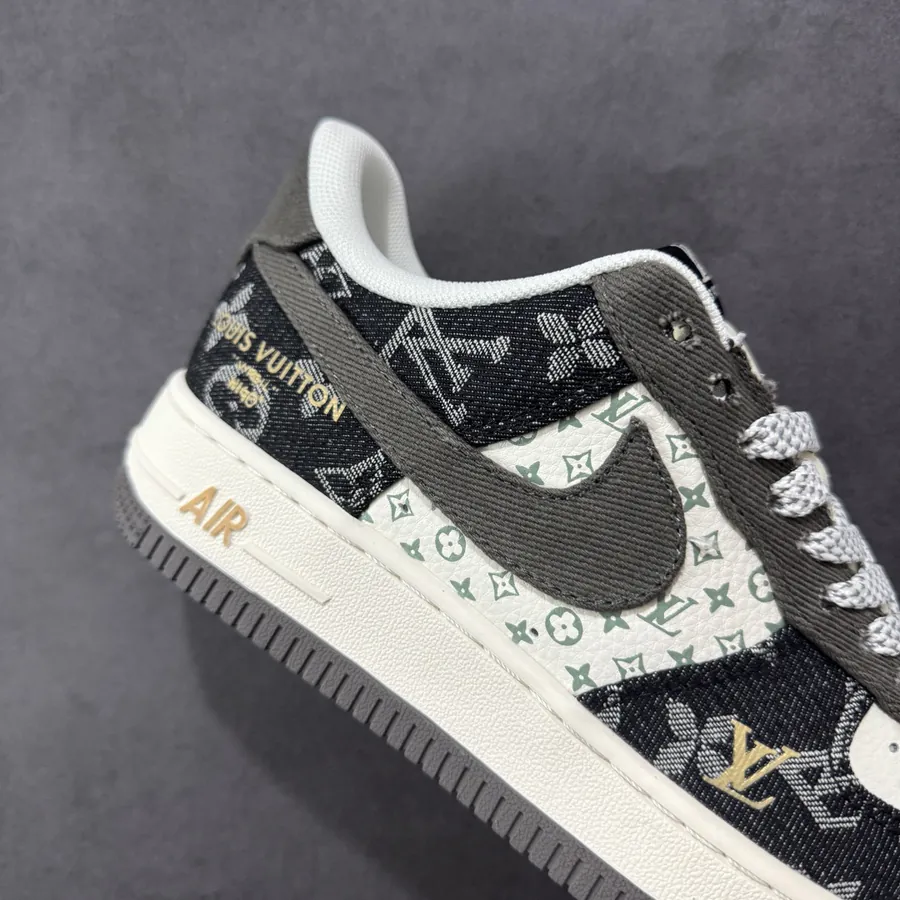 OG Version Air Force 107 Low Sneaker