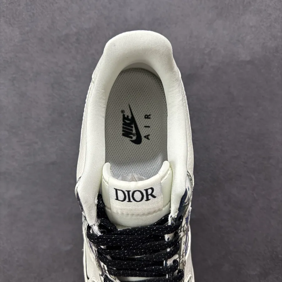 OG Version Air Force 107 Low Sneakers