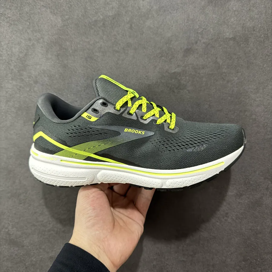 Brooks Ghost 15 Classic Training Shoe with Thick Sole