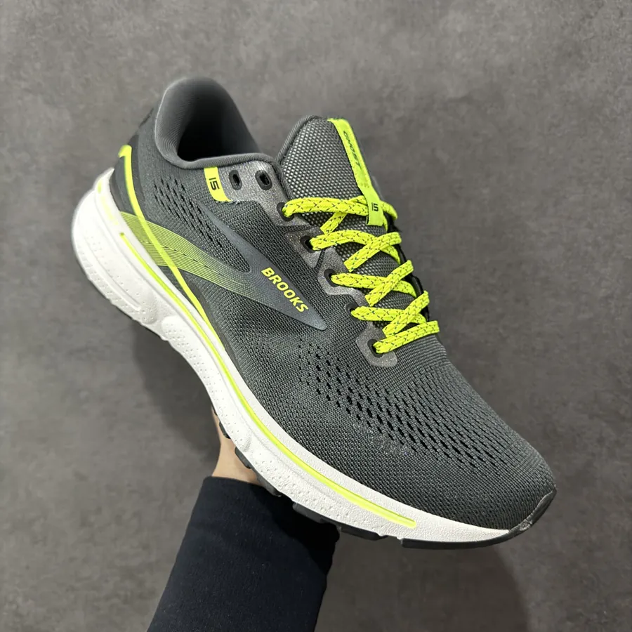 Brooks Ghost 15 Classic Training Shoe with Thick Sole