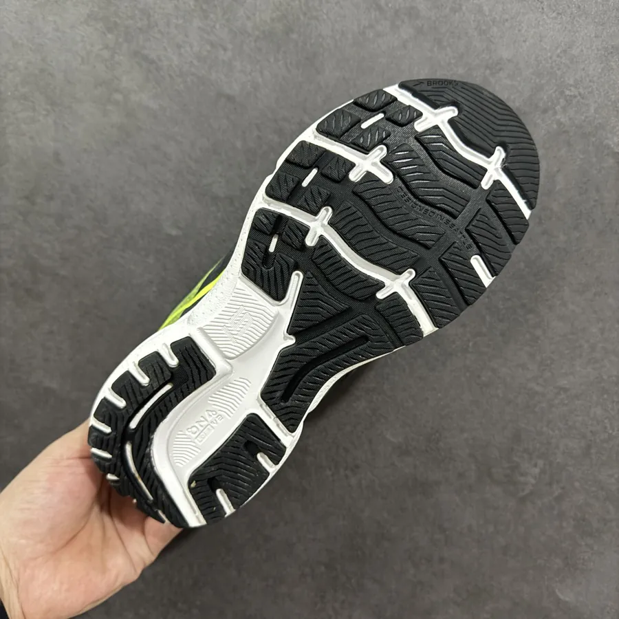 Brooks Ghost 15 Classic Training Shoe with Thick Sole