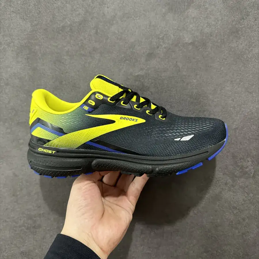 Brooks Ghost 15 Classic Training Shoe with Thick Sole