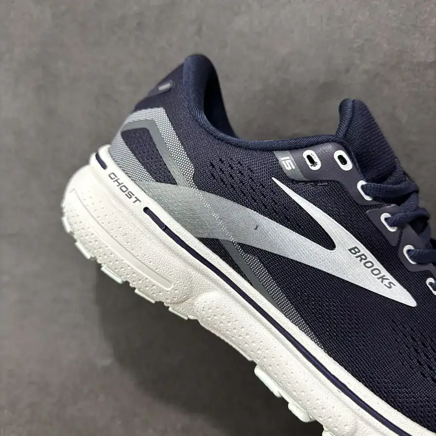 Brooks Ghost 15 Classic Training Shoe