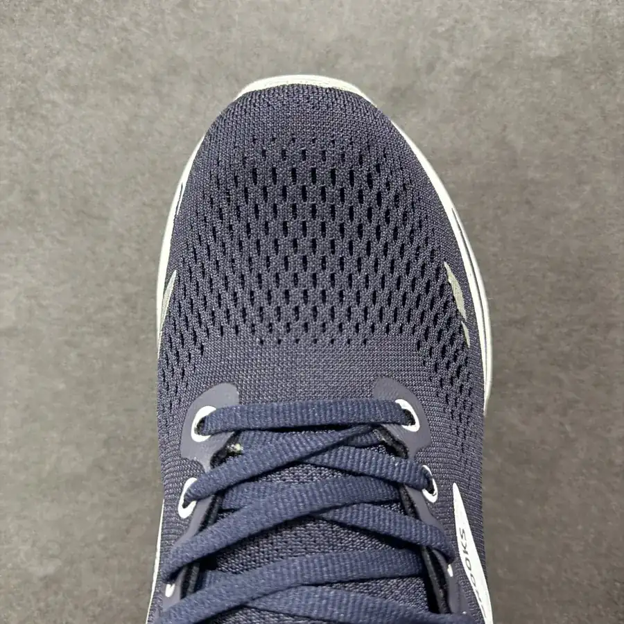 Brooks Ghost 15 Classic Training Shoe