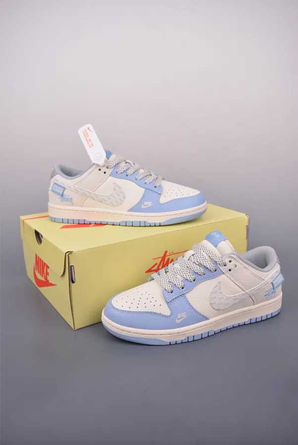 Nike SB Dunk Low Stussy Collaboration