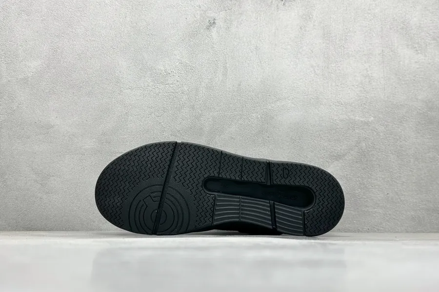 Roger Advantage Federer x On Light Sport Sneakers