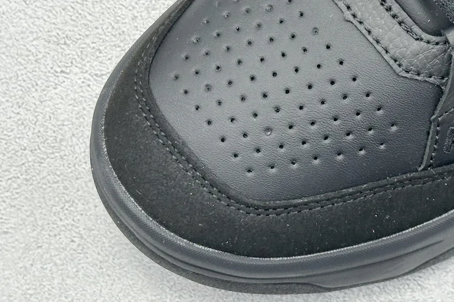 Roger Advantage Federer x On Light Sport Sneakers