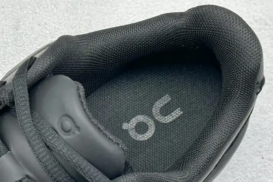 Roger Advantage Federer x On Light Sport Sneakers