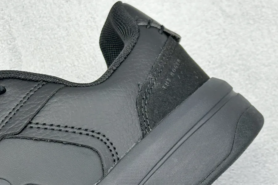 Roger Advantage Federer x On Light Sport Sneakers