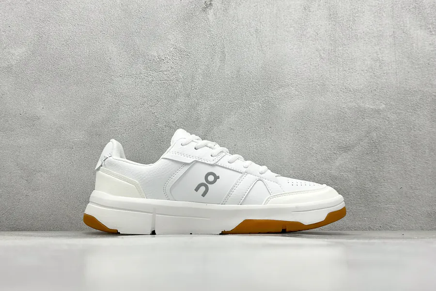 Roger Advantage Federer x On Lightweight Sporty Sneakers