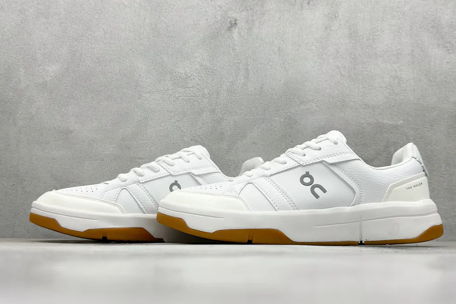 Roger Advantage Federer x On Lightweight Sporty Sneakers