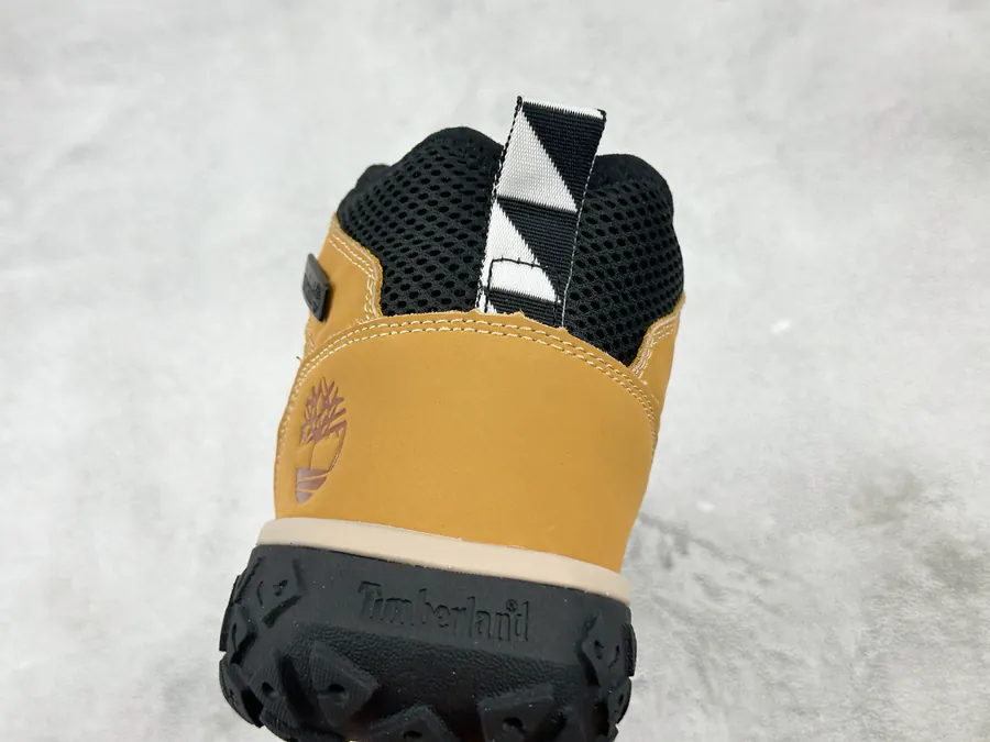 Timberland Greenstride Motion 6 in Yellow and Black