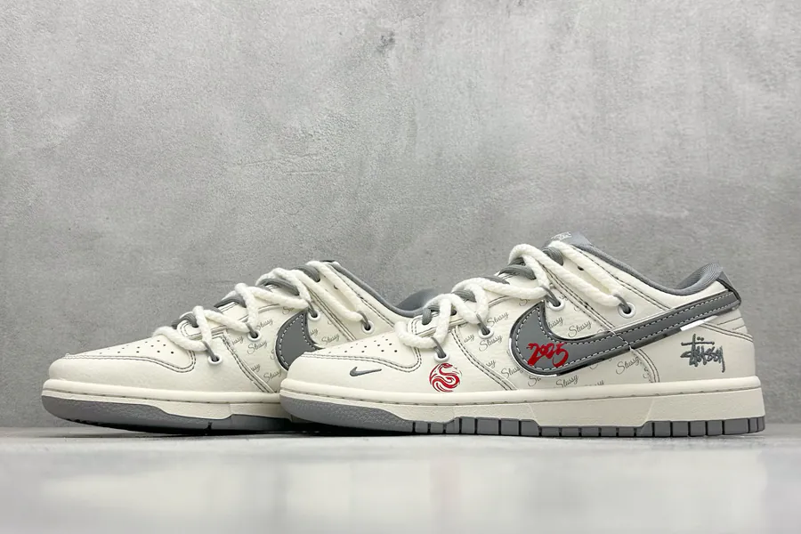 Nike SB Dunk Low x Stussy Minimalist Design, Premium Material
