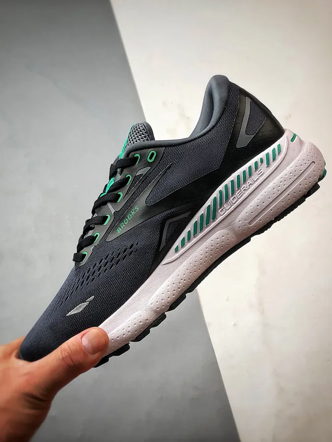 Brooks Glycerin 19 Gray Green, Classic Running Shoes
