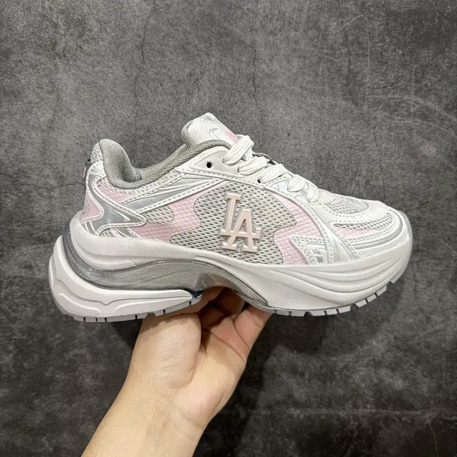 MLB Winner Chunky 25 Authentic Original White Pink Sneaker