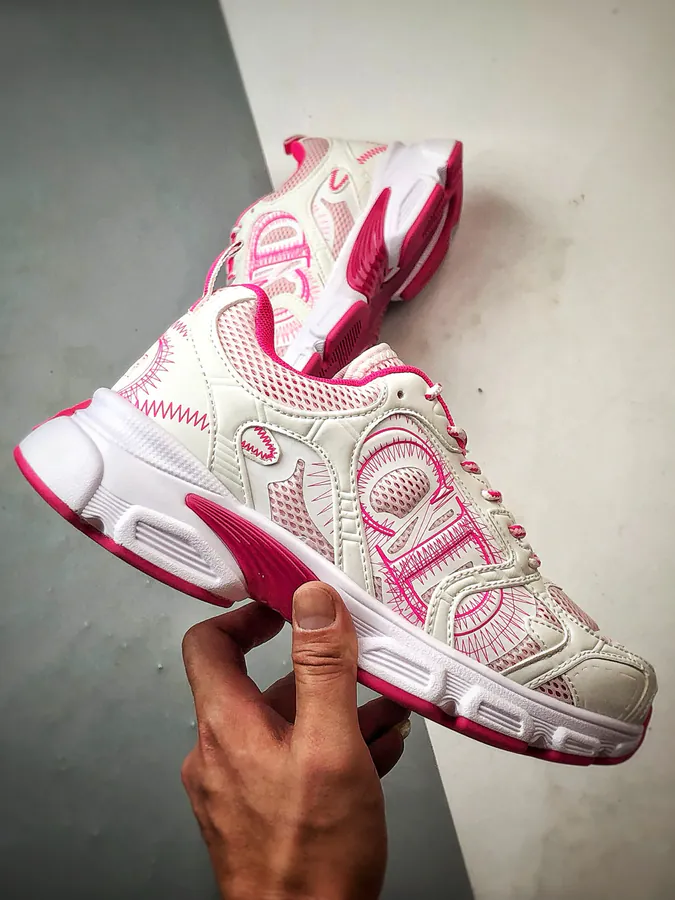 DIO Cono Series White Powder Sneaker