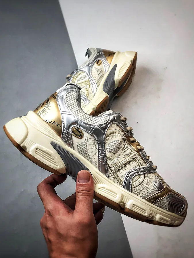 DIO Cono Series Gold Sneaker