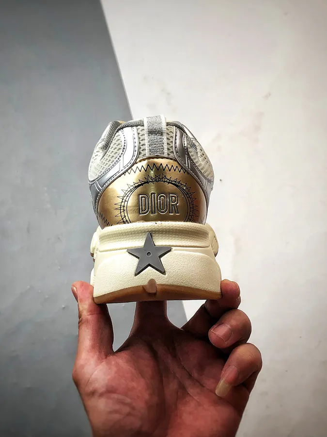 DIO Cono Series Gold Sneaker