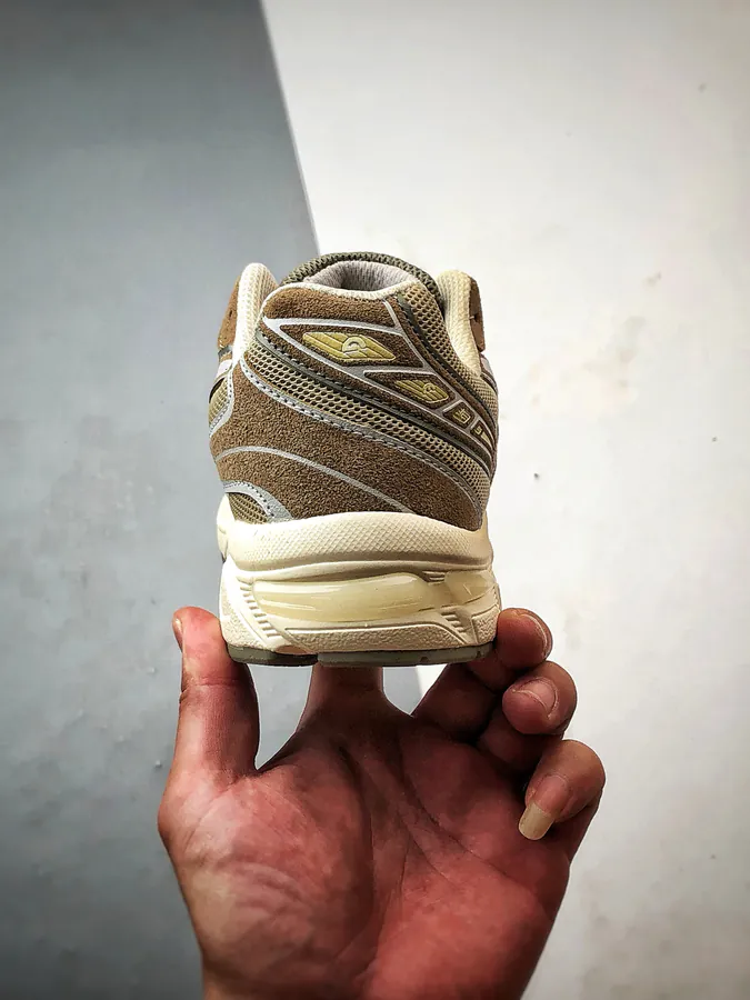 Asics Gel 1130 Brown and White