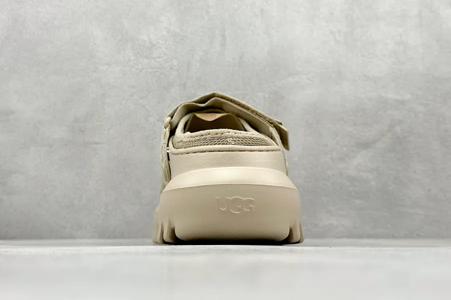 GoldenGlow Slide Simple Fashion EVA Anti Wear One Piece Slippers