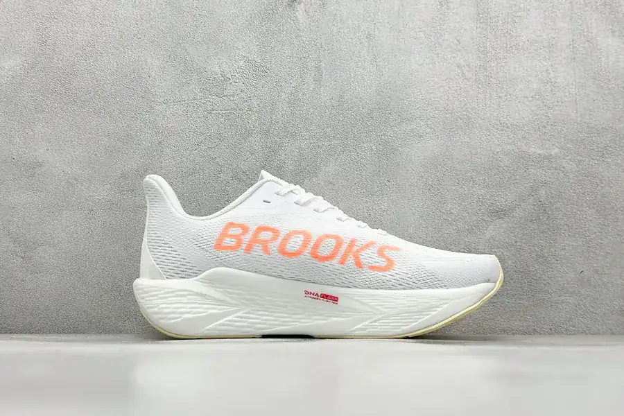 Brooks Hyperion Max 2 Premium Running Shoes