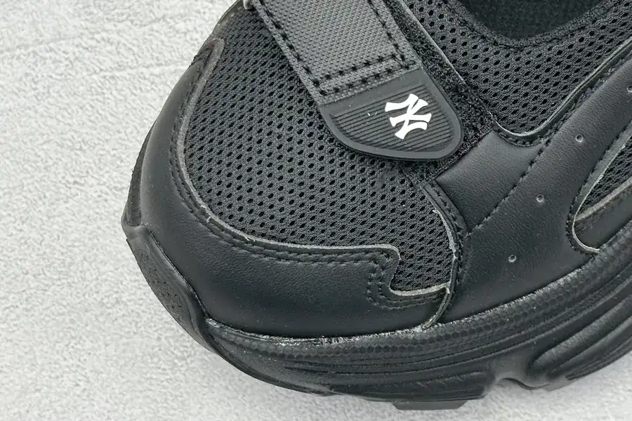 MLB ACE RUNNER MARY JANE Comfortable and Stylish Sneaker