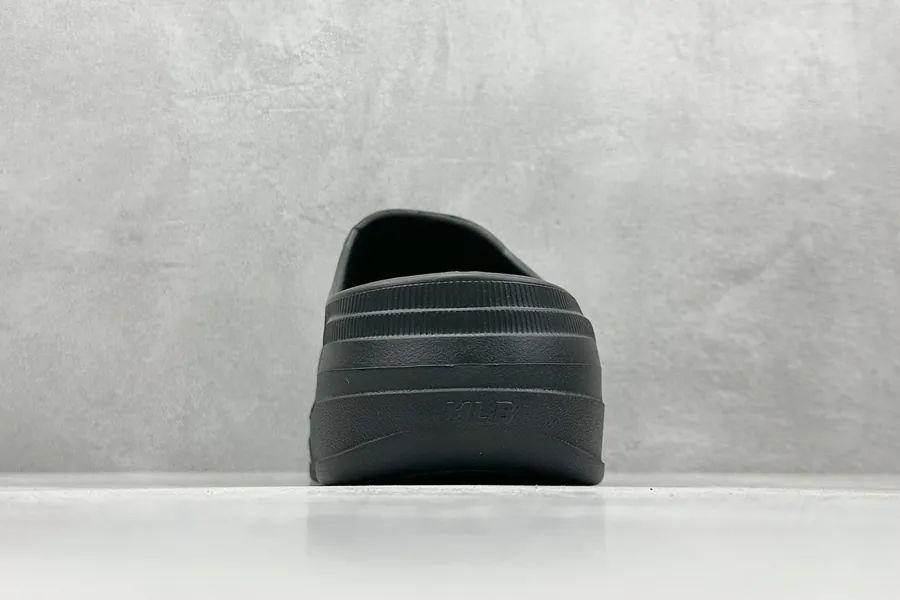 MLB Chunky Bouncer Clog Sandal Comfortable and Versatile