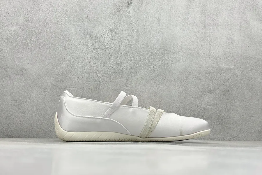 PuMa Speedcat Low Top Ballet Flats Stylish and Comfortable