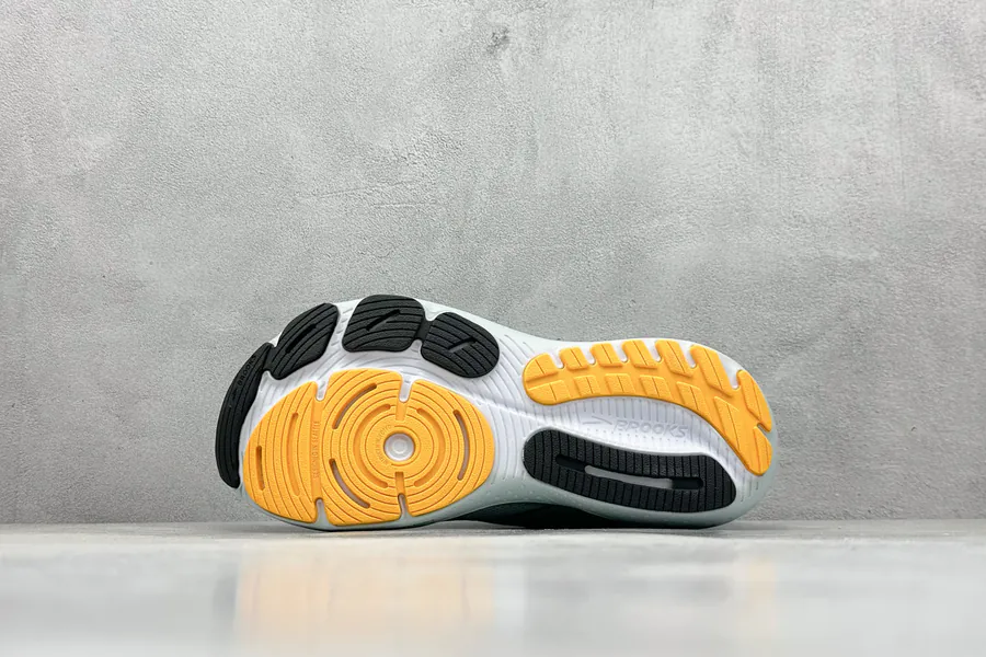 Brooks Glycerin 21 Running Shoes Lightweight and Responsive