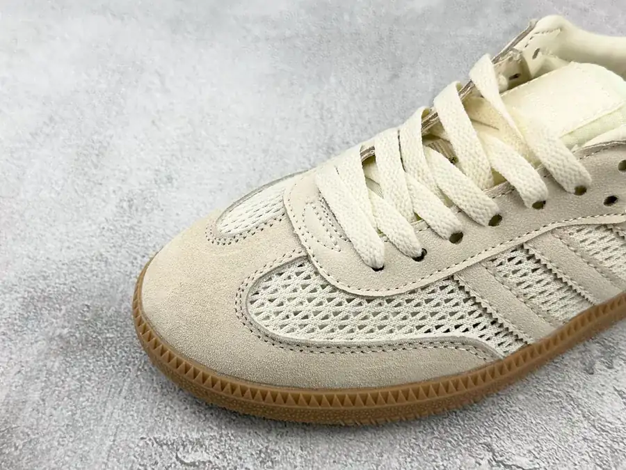 Adidas originals SAMBA OG in White and Yellow