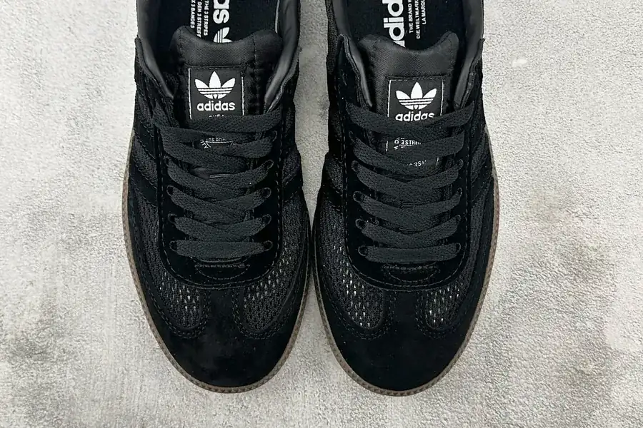 Adidas Originals Samba in Black Brown