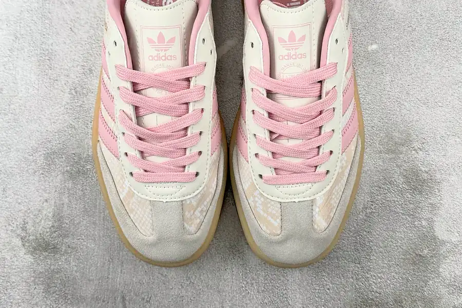 Adidas SAMBA in Pink Flower