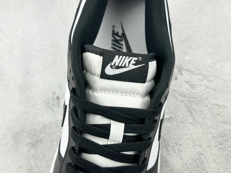 Nike Dunk LOW RETRO Panda White Black