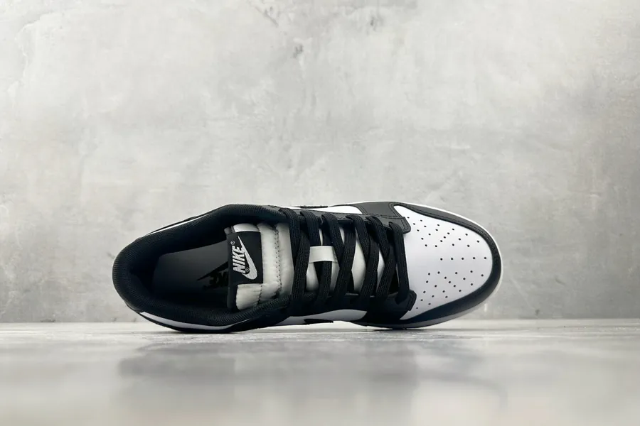 Nike Dunk LOW RETRO Panda White Black