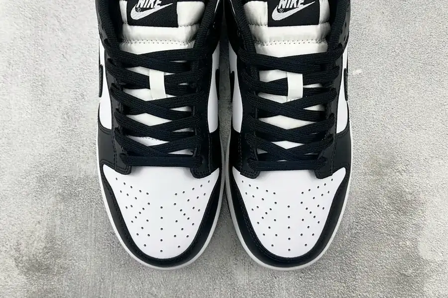 Nike Dunk LOW RETRO Panda White Black